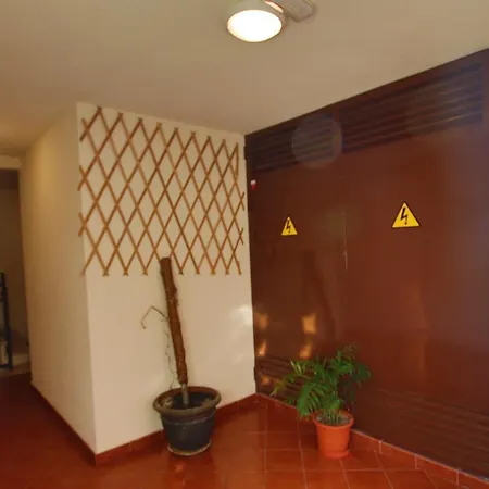 Spacious For Vacation In South Tenerife