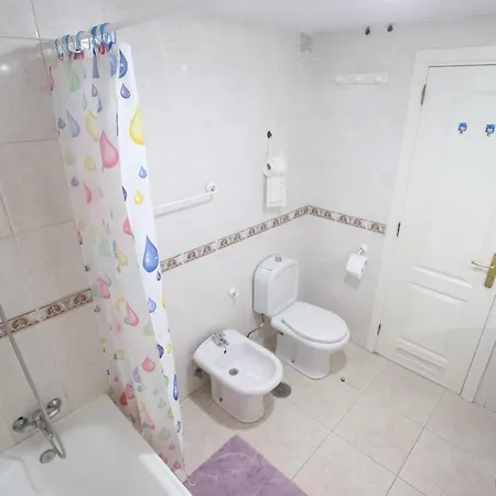 Spacious For Vacation In South Tenerife 아파트 *